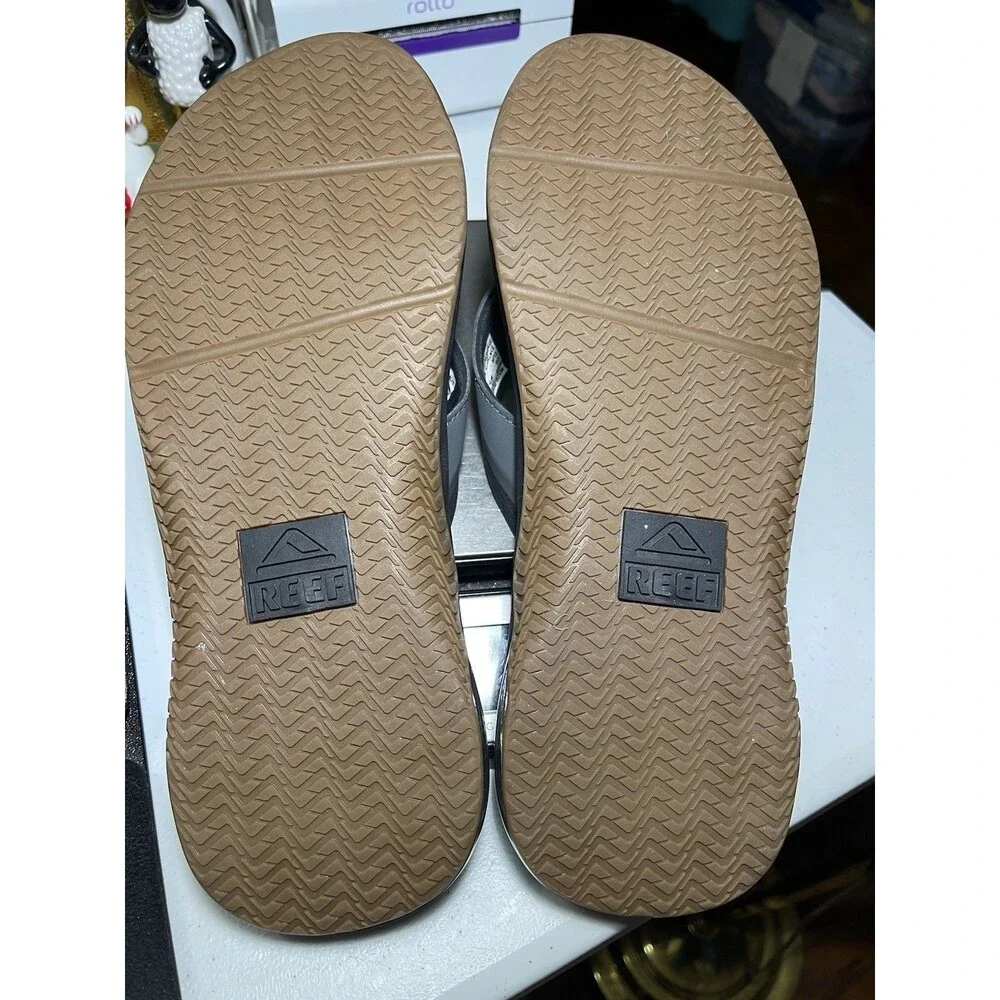 REEF Fanning Flip Flops Thong Sandals Gray Black Mens 11